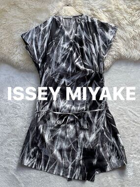 Issey Miyake Black and White Abstract Wrap Tunic